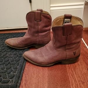 FRYE Billy Short Dark Brown Distressed Cowboy Boots, 8